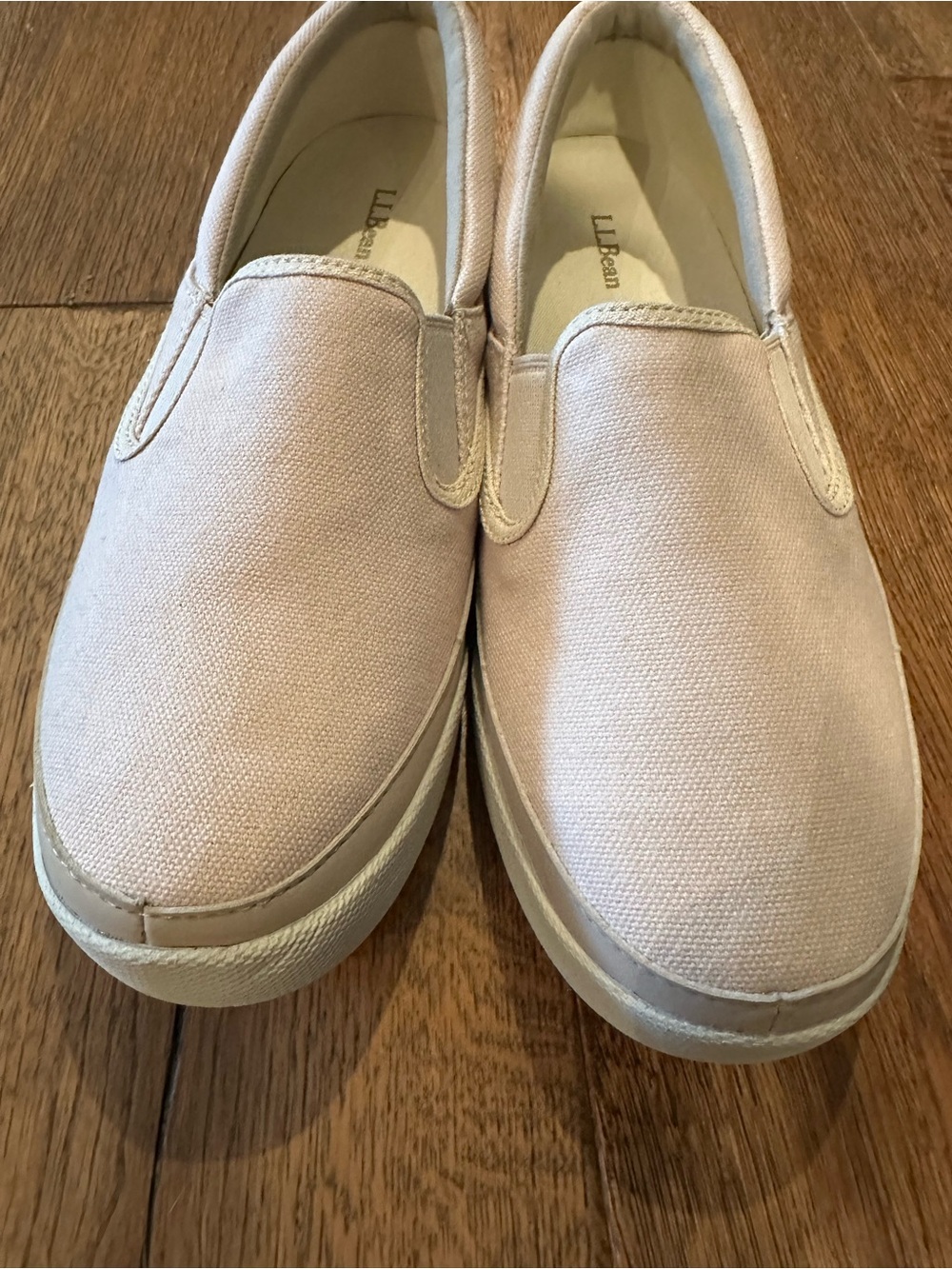 LLBean Like New - Picture 2 of 11